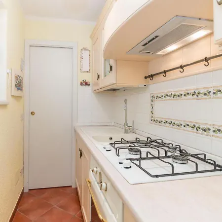 Holiday home Le Rocce - Pau219 By Interhome
