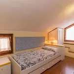בית נופש Le Rocce - Pau219 By Interhome